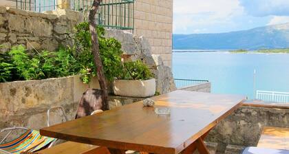 Ferienwohnungen und Zimmer Antun, (13052), Lumbarda, hr