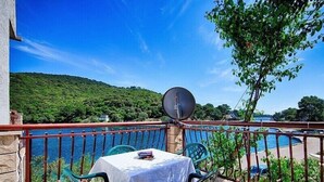 Outdoor dining - Apartments Adela, (2312), Pasadur, hr (Pasadur)
