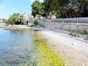On the beach - Apartment Ivan, (13124), Lumbarda, hr (Lumbarda)