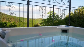 室外 SPA 浴池