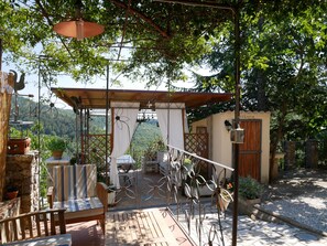 Terrace/patio - Chianti Holiday House, private jacuzzi up to 6 pax (Fietri)