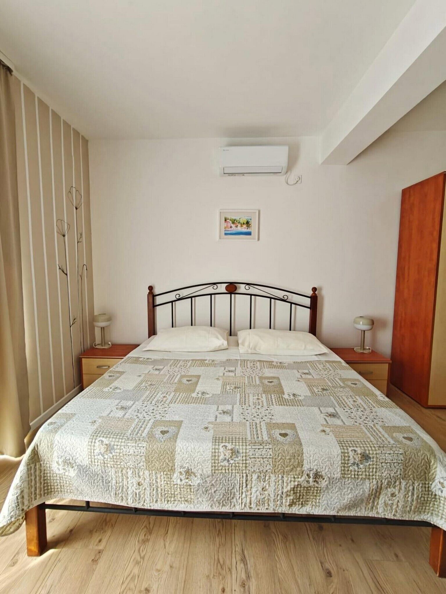 1 camera, accesso a Internet, lenzuola