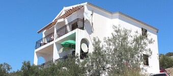 Huoneistot Svetislav, (1722), Sevid, Trogir Riviera, Kroatia