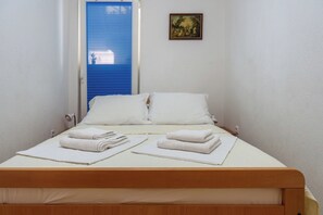 1 chambre, accès Internet, draps fournis