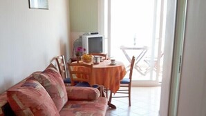Unclassified image, 2 of 14, button - Apartments Ružica, (12859), Vis, hr (Vis)