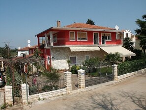 Exterior - Apartments Nika, (14469), Umag, hr (Umag)