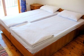 1 chambre, accĂšs Internet, draps fournis