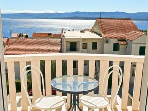 Outdoor dining - Apartments Mate, (12387), Bol, hr (Bol)