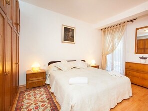 2 bedrooms, Internet, bed sheets - Apartments Silva, (14790), Rovinj, hr (Rovinj)
