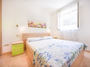 1 bedroom, Internet, bed sheets - Apartments Ennio, (9949), Povlja, hr (Povlja)