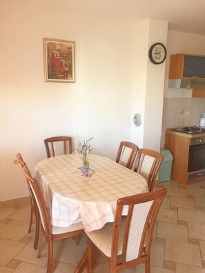 Dining - Apartments Stipo, (15476), Povljana, hr (Povljana)