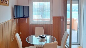 Dining - Apartments Katica, (12350), Pag, hr (Pag)