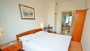 3 bedrooms, internet, bed sheets - Apartments Viktorija, (15748), Pula, hr (Pula)