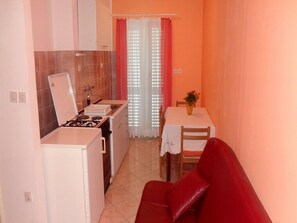 Interior - Apartments Marinko, (14007), Tribunj, hr (Tribunj)