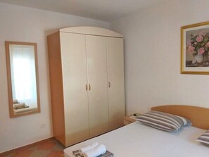 1 camera, accesso a Internet, lenzuola