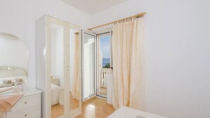 1 chambre, accès Internet, draps fournis