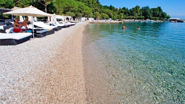 Beach - Apartment Melita, (15315), Pobri, hr (Pobri)