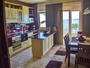 Private kitchen - Apartment Marko, (14608), Kaštel Stari, hr (Kaštel Stari)