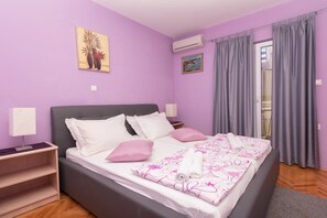 2 bedrooms, Internet, bed sheets