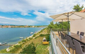 Outdoor dining - Apartments Ljiljana, (15258), Nin, hr (Nin)