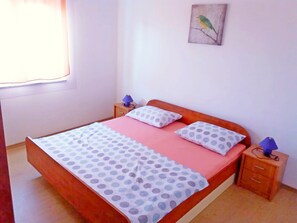 1 habitación, internet y ropa de cama 