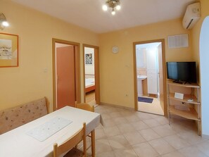 2 Schlafzimmer, Bügeleisen/Bügelbrett, Internetzugang, Bettwäsche