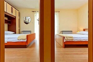 2 Schlafzimmer, Bügeleisen/Bügelbrett, Internetzugang, Bettwäsche
