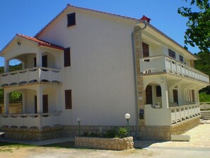 Exterior - Apartments Vesna, (13901), Kampor, hr (Kampor)