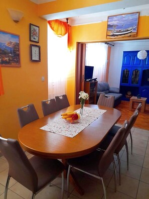 Dining - Apartments Vesna, (13901), Kampor, hr (Kampor)
