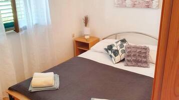 2 habitaciones, internet y ropa de cama