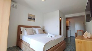 1 bedroom, Internet, bed sheets - Apartments Marta, (11024), Baška Voda, hr (Baška Voda)