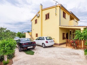 Esterni
