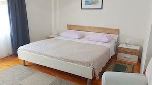 3 bedrooms, Internet, bed sheets