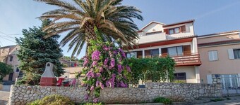 Apartment Valentina, (12875), Mali Lošinj, Croatia