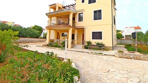 Exterior - Apartment Marina, (15621), Tribunj, hr (Tribunj)