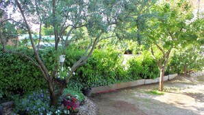 Property grounds - Apartments Ante, (12756), Biograd, hr (Biograd)