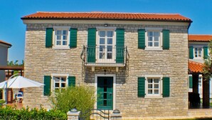 Unclassified image, 3 of 19, button - Villa Eduard, (14222), Porec, hr (Porec)