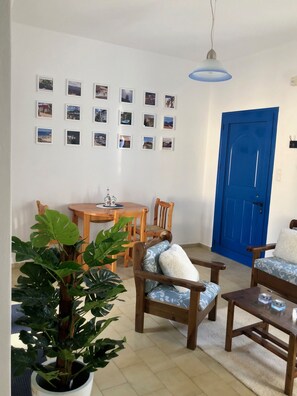 Romantisches Apartment, 1 Schlafzimmer, Bergblick (Apollo) | Wohnbereich