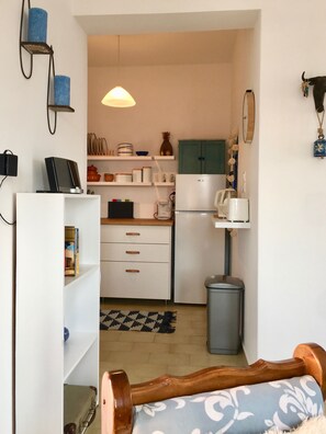 Romantic Apartment, 1 Bedroom, Partial Sea View (Aphrodite) | Private kitchen | Fridge, stovetop, coffee/tea maker, electric kettle