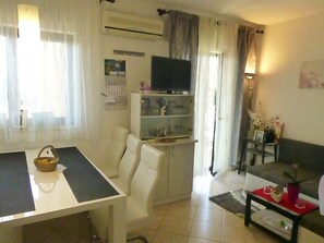 Dining - Apartments Slavica, (12920), Omišalj, hr (Omišalj (Krk))