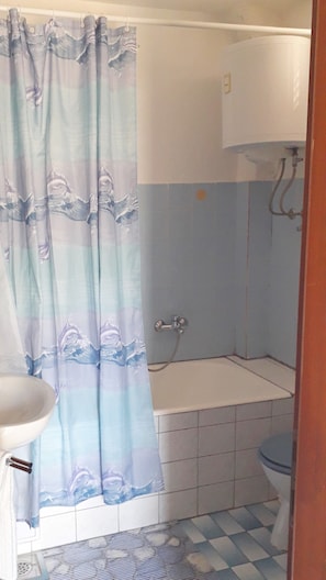 Bathtub