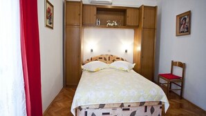 1 chambre, accès Internet, draps fournis