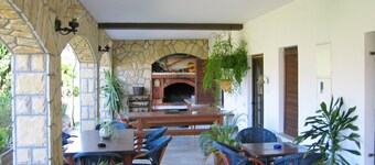 Apartments Draga, (3019), Jelsa, hr