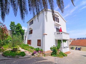 Exterior - Apartments Ana, (10994), Mali Lošinj, hr (Mali Lošinj)