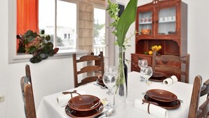 Dining - Apartments Lino, (14535), Sumartin, hr (Sumartin)
