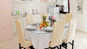 Unclassified image, 5 of 35, button - Apartments Slavko, (2859), Trogir, hr (Trogir)