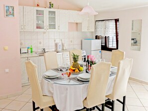 Dining - Apartments Slavko, (2859), Trogir, hr (Trogir)