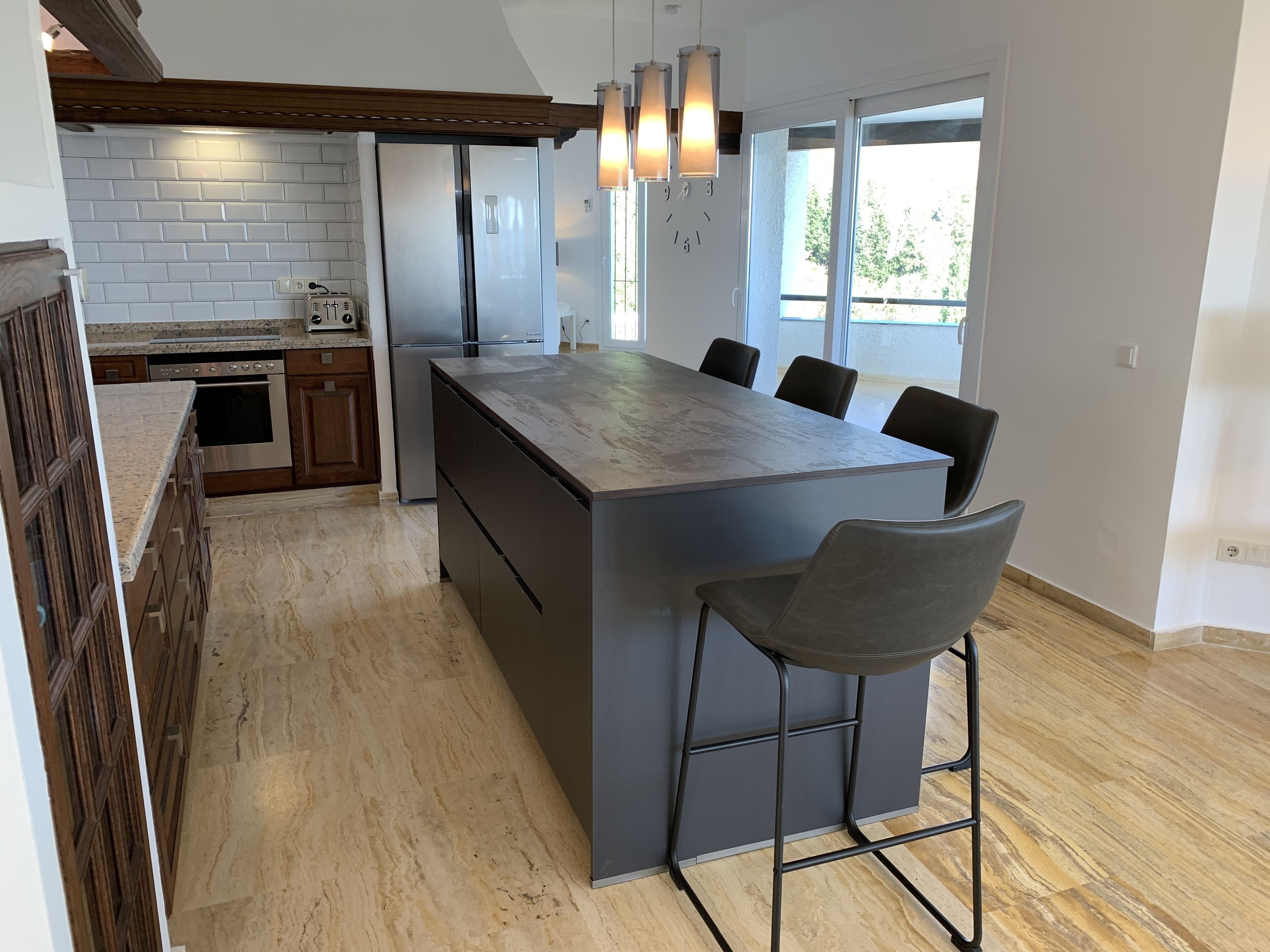 STUNNING 4 BED VILLA WITH SPECTACULAR COASTAL VIEWS