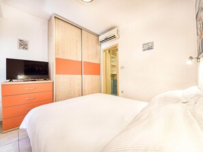 1 bedroom, Internet, bed sheets