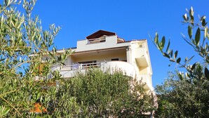 Unclassified image, 3 of 33, button - Apartments Darko, (14141), Krk, hr (Krk)